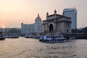 tempo traveller navi mumbai